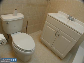 2057 Kent Road Folcroft, PA 19032 - Photo 8 of 12 Bathroom