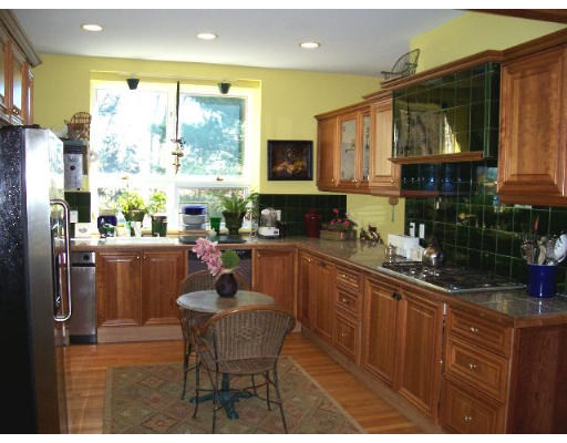 18 Stratham Road Lexington, MA 02421 - Photo 5 of 8