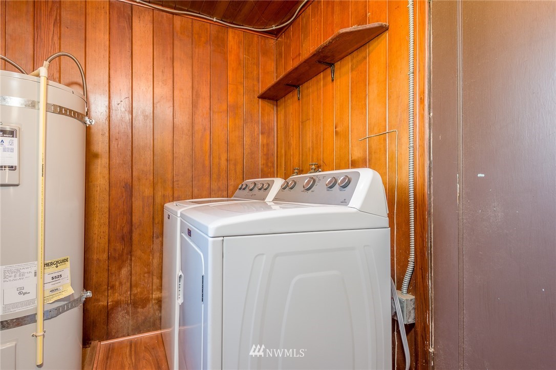 11426 37th Avenue Southwest Seattle, WA 98146 - Photo 14 of 22 Gallery Image 14