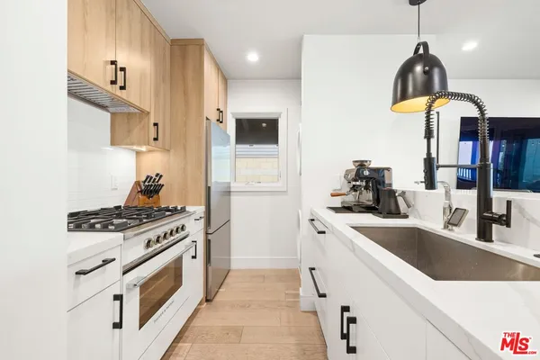 $6,795 | 637 Santa Clara Avenue, Los Angeles, CA 90291