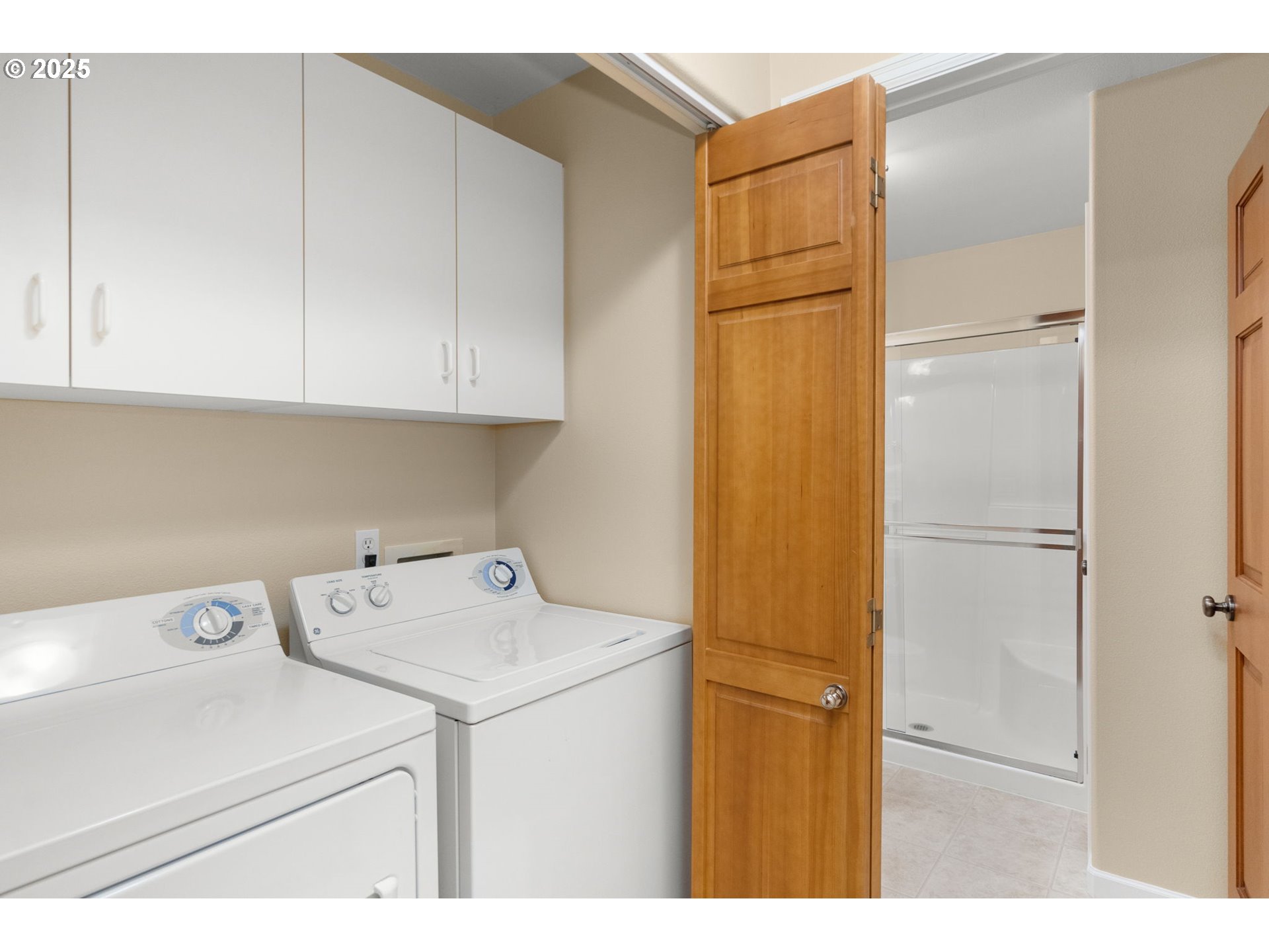 4873 Northwest Promenade Terrace, Unit 122 Portland, OR 97229 - Photo 23 of 38 Laundry