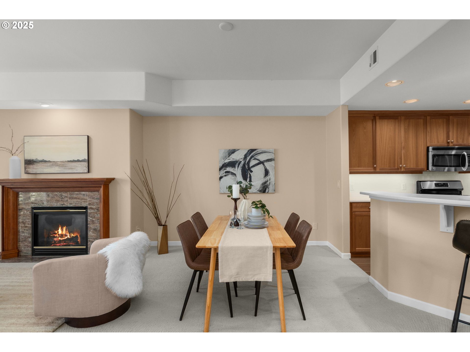 4873 Northwest Promenade Terrace, Unit 122 Portland, OR 97229 - Photo 9 of 38 Dining Area