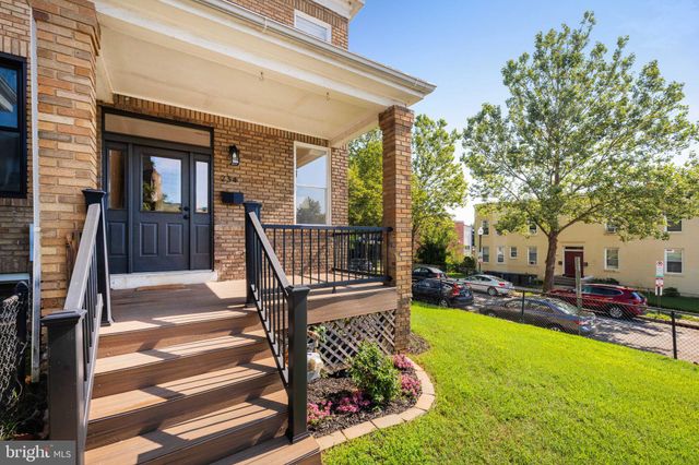 a view of outdoor space yard deck and patio