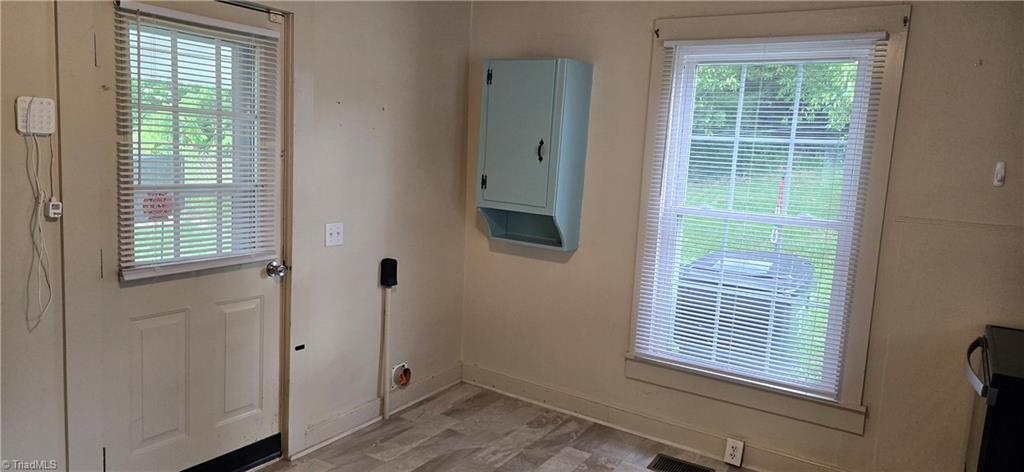 426 Smith Street Burlington, NC 27217 - Photo 14 of 30