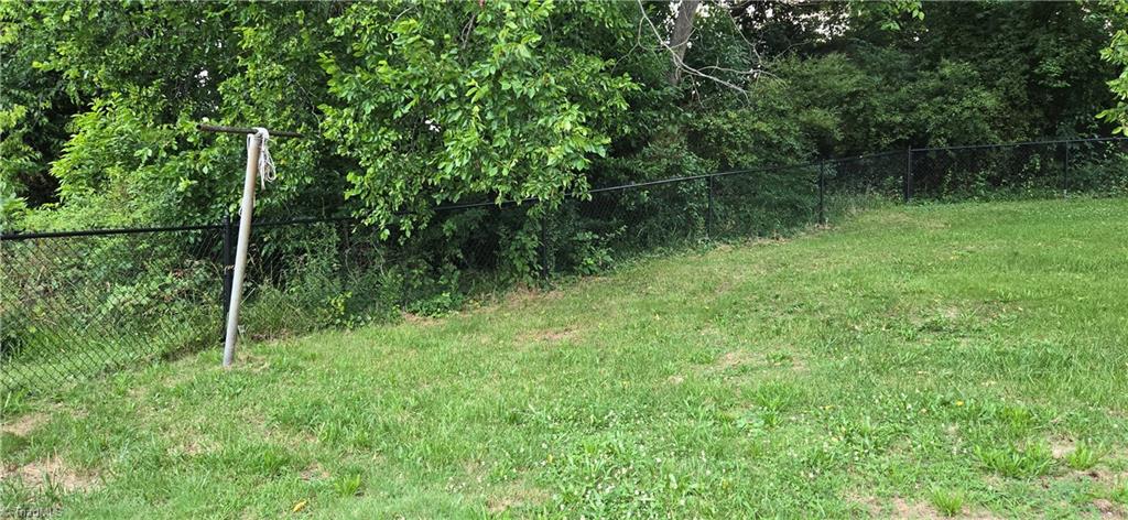 426 Smith Street Burlington, NC 27217 - Photo 29 of 30