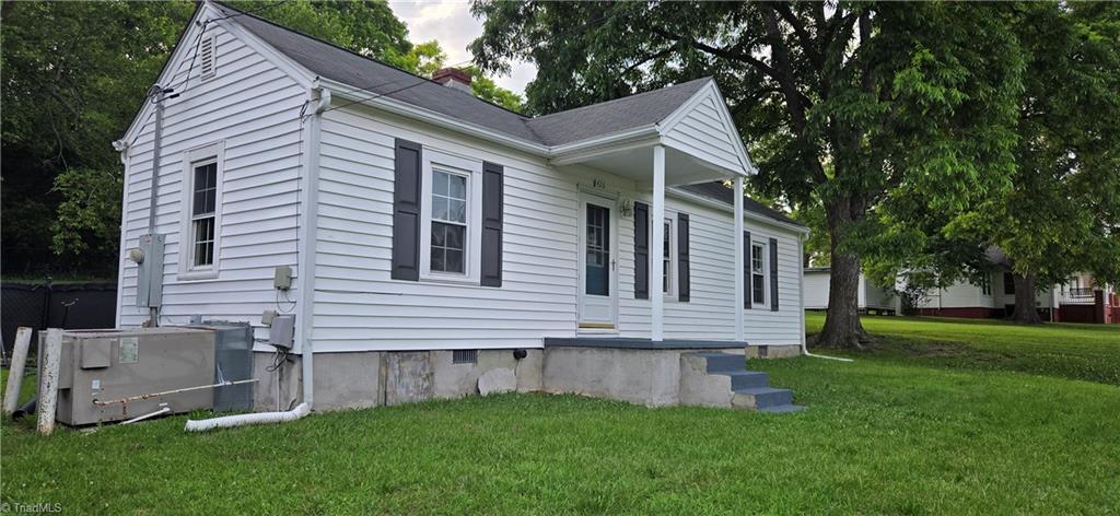 426 Smith Street Burlington, NC 27217 - Photo 4 of 30