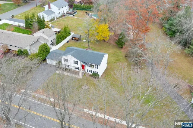 view of living room with yard