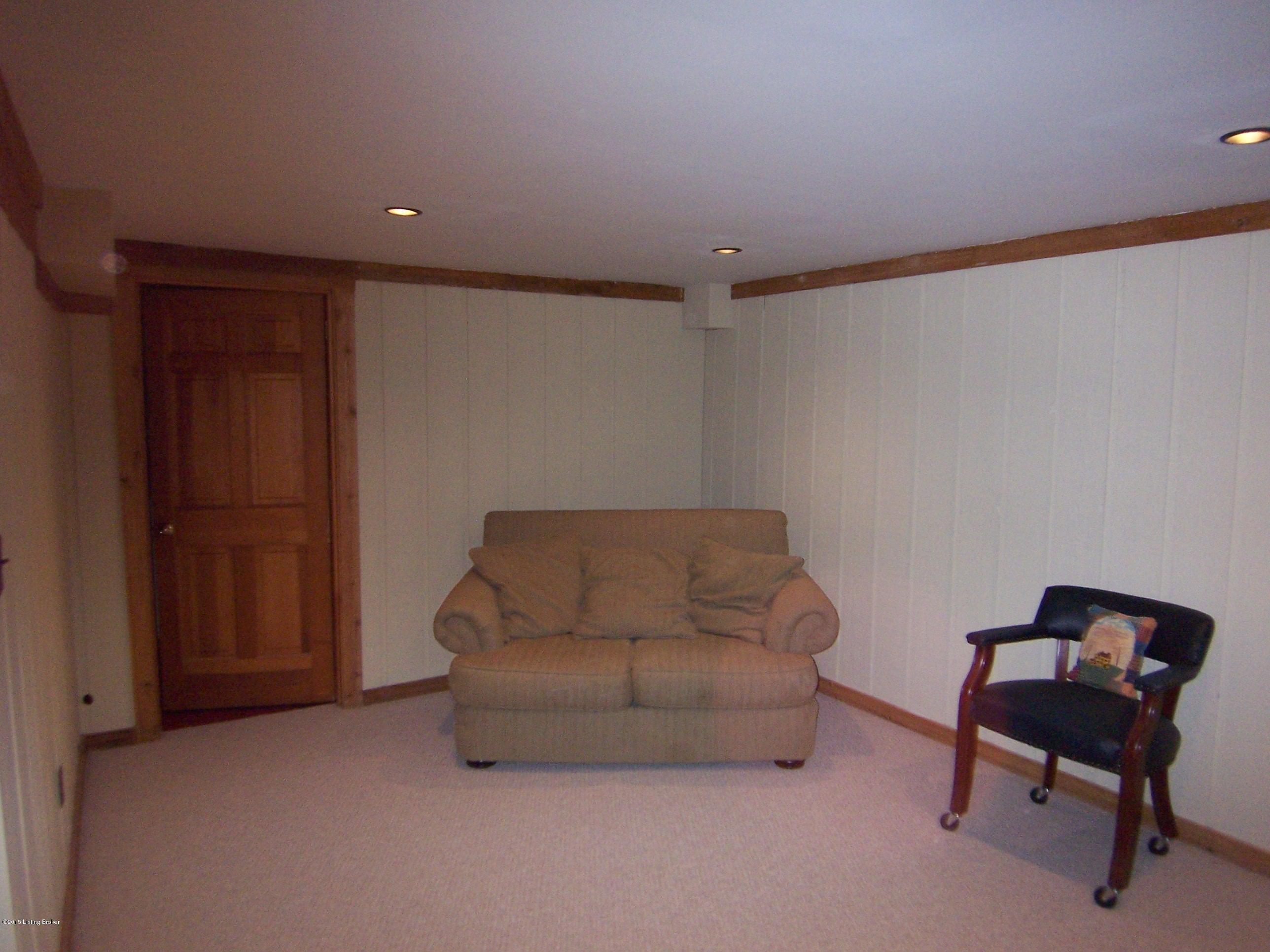 1200 Johnson Road Louisville, KY 40245 - Photo 15 of 24 100_9132