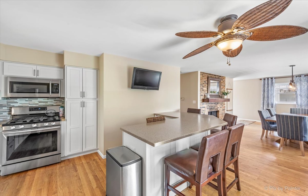 400 Castle Road McHenry, IL 60051 - Photo 7 of 66 Gallery Image 7