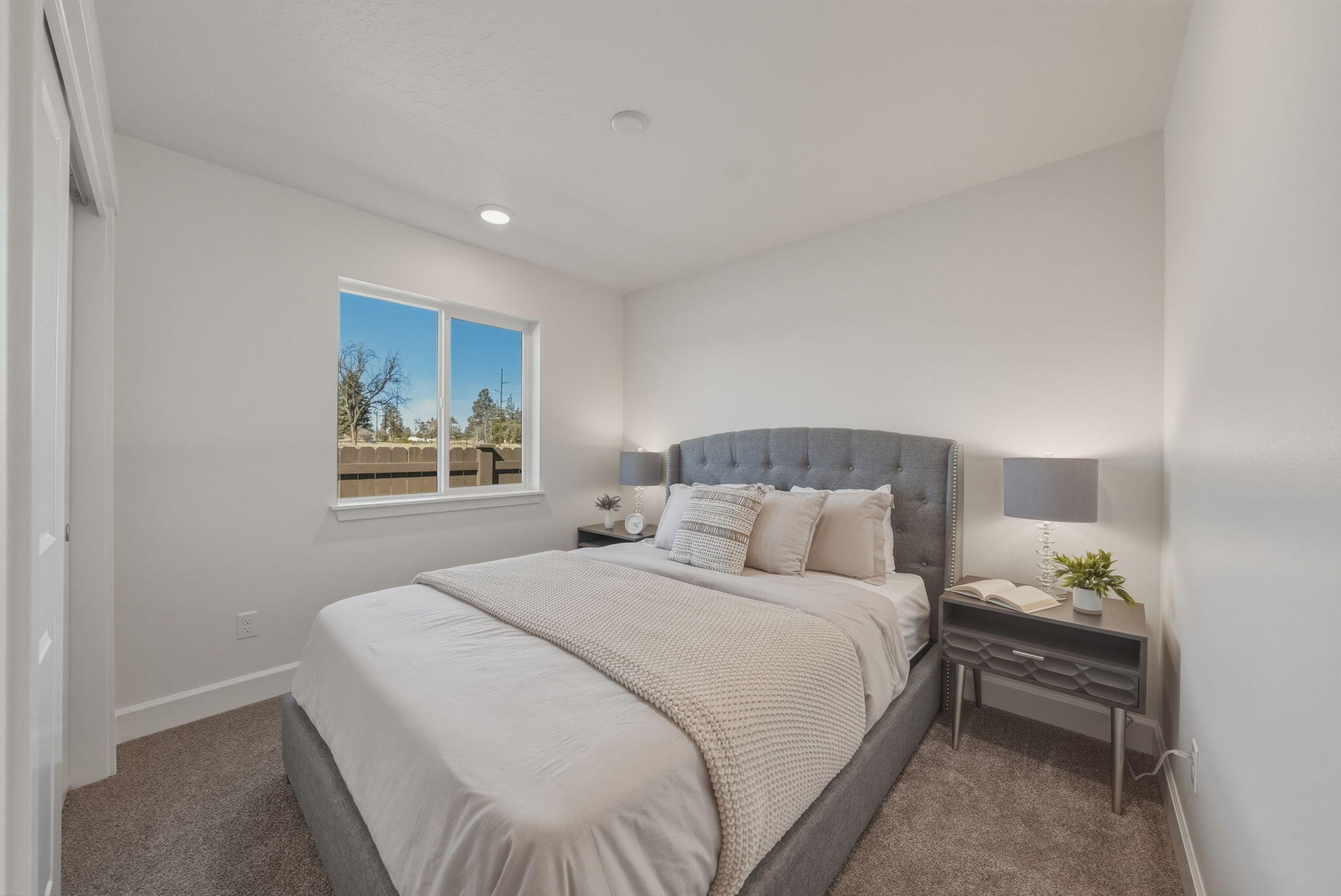 4115 Southwest Obsidian Place, Unit 156 Redmond, OR 97756 - Photo 14 of 24 Bed 2