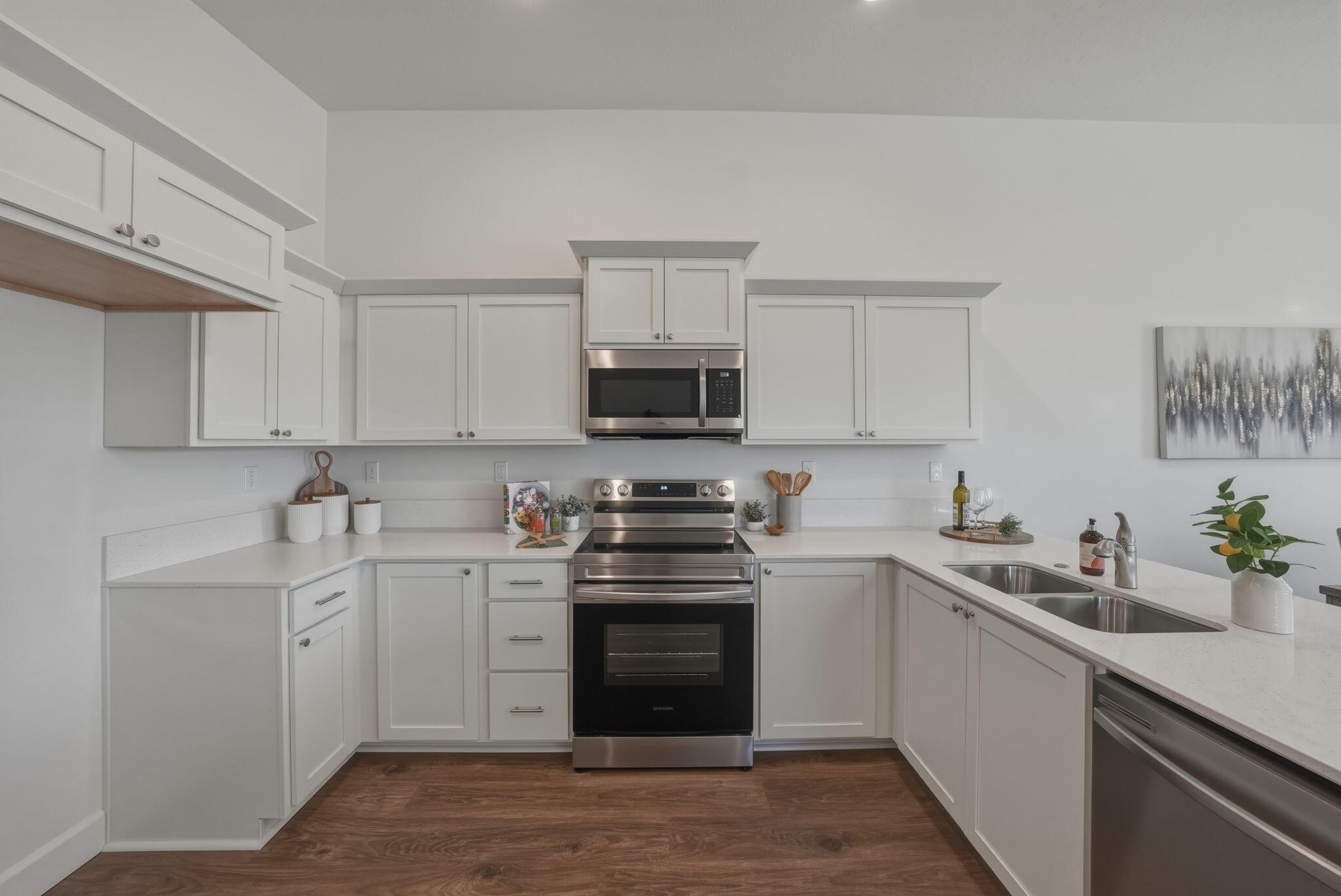 4115 Southwest Obsidian Place, Unit 156 Redmond, OR 97756 - Photo 8 of 24 Stainless Appliances