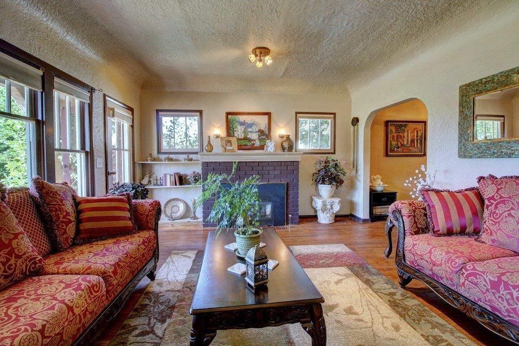 1145 Spring Street Medford, OR 97504 - Photo 5 of 16 Additional Photo