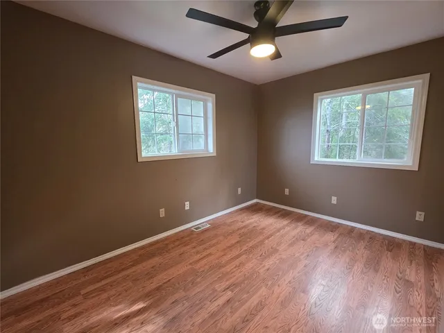 $2,995 | 833 North W Camano Drive, Camano Island, WA 98282