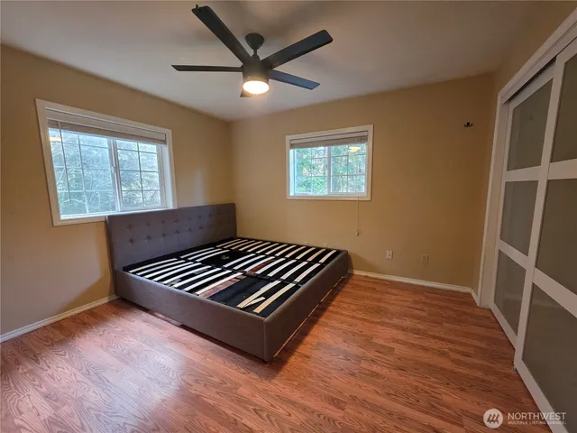 $2,995 | 833 North W Camano Drive, Camano Island, WA 98282