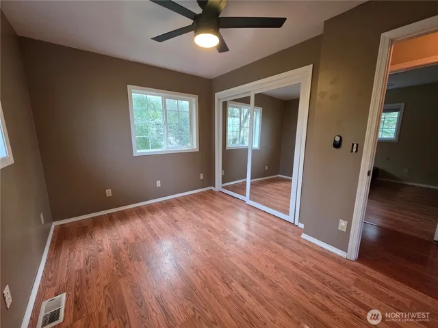 $2,995 | 833 North W Camano Drive, Camano Island, WA 98282