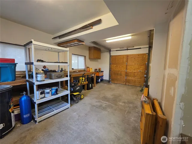 $2,995 | 833 North W Camano Drive, Camano Island, WA 98282