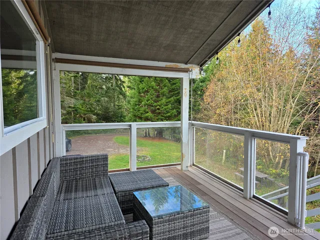 $2,995 | 833 North W Camano Drive, Camano Island, WA 98282