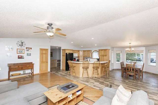 $694,000 | 10100 Maple Lane, Detroit Lakes, MN 56501