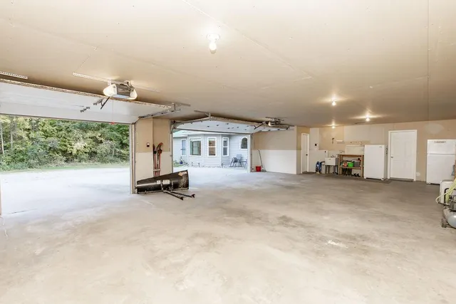 $694,000 | 10100 Maple Lane, Detroit Lakes, MN 56501