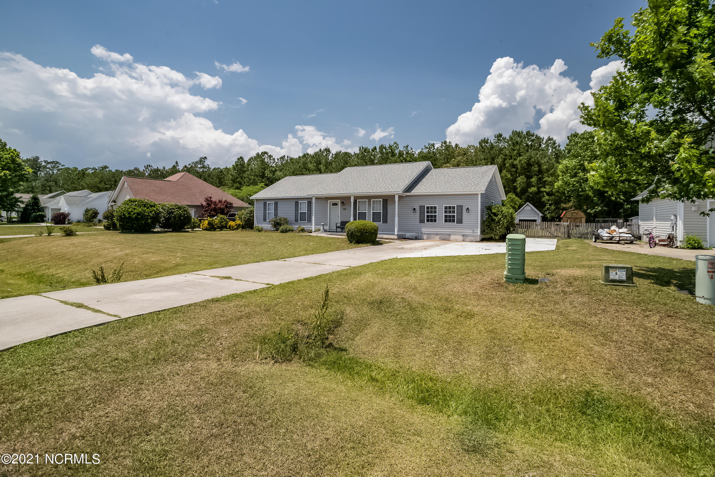 168 Hadnot Farm Road Swansboro, NC 28584 - Photo 5 of 34 5FRONT