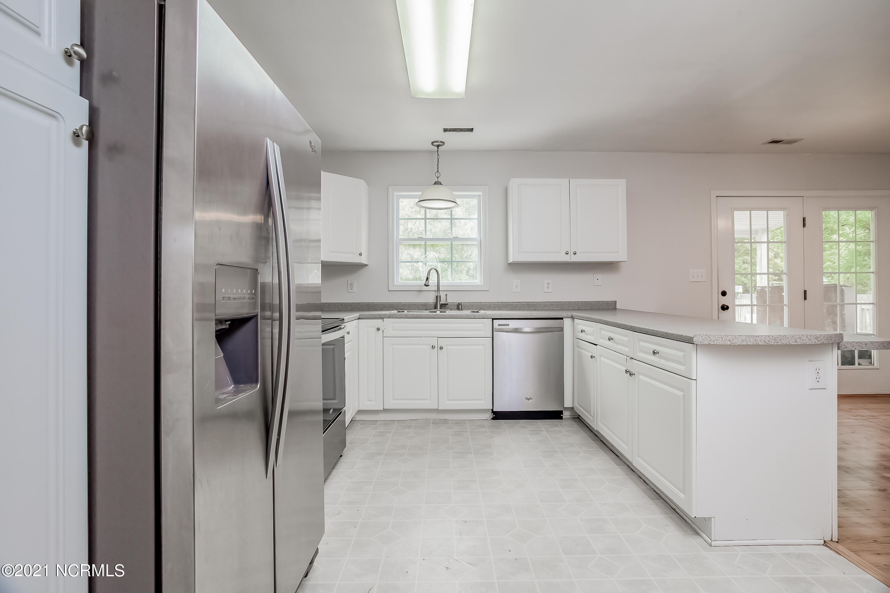 168 Hadnot Farm Road Swansboro, NC 28584 - Photo 10 of 34 10KITCHEN