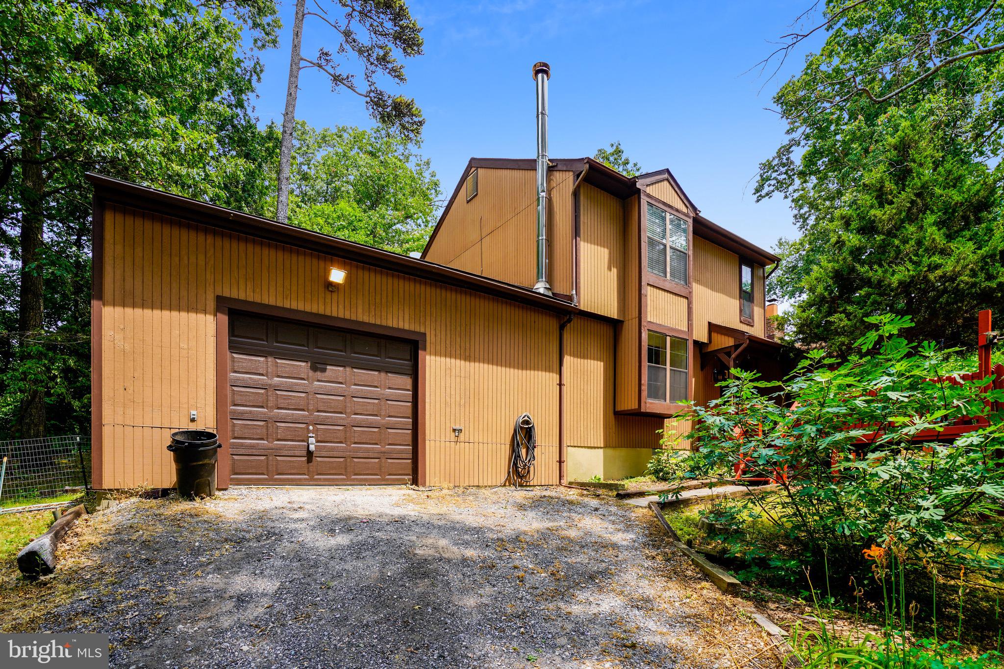 345 Woodland Road Pasadena, MD 21122 - Photo 1 of 37