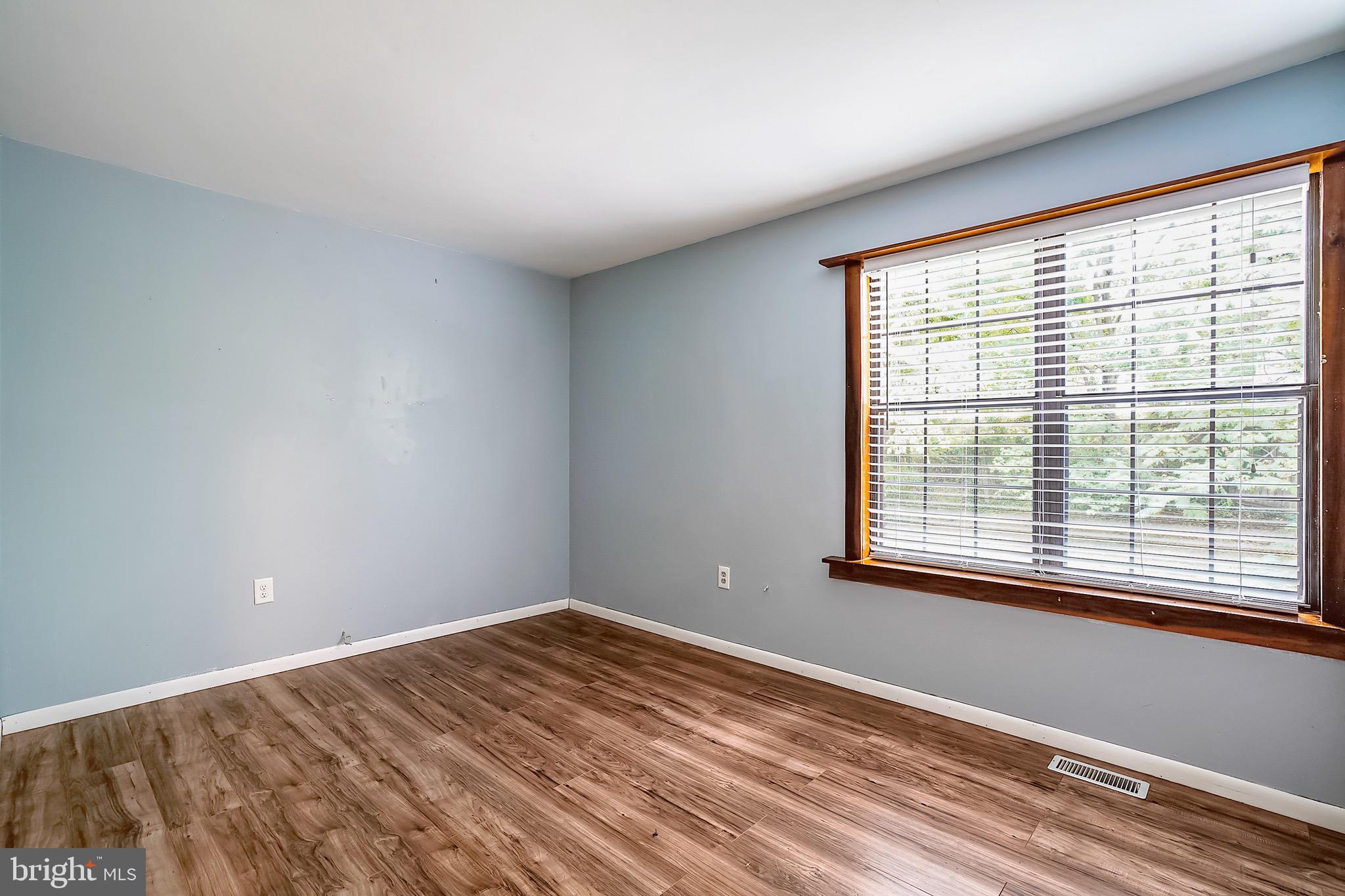 345 Woodland Road Pasadena, MD 21122 - Photo 17 of 37