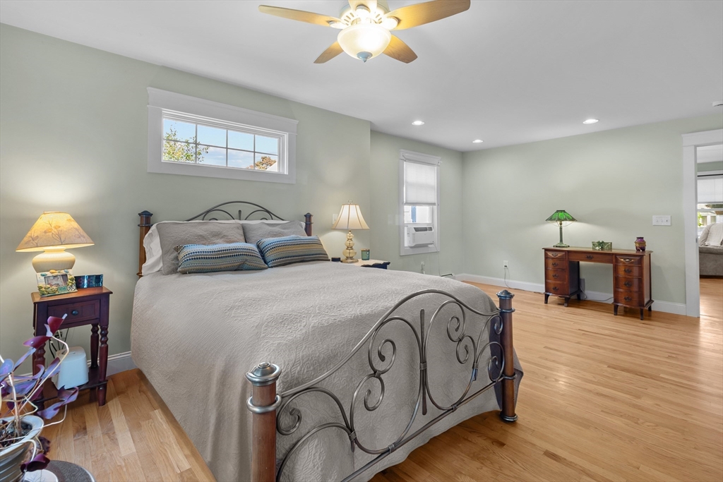 139 Durfee Road Tiverton, RI 02878 - Photo 16 of 36 Gallery Image 16