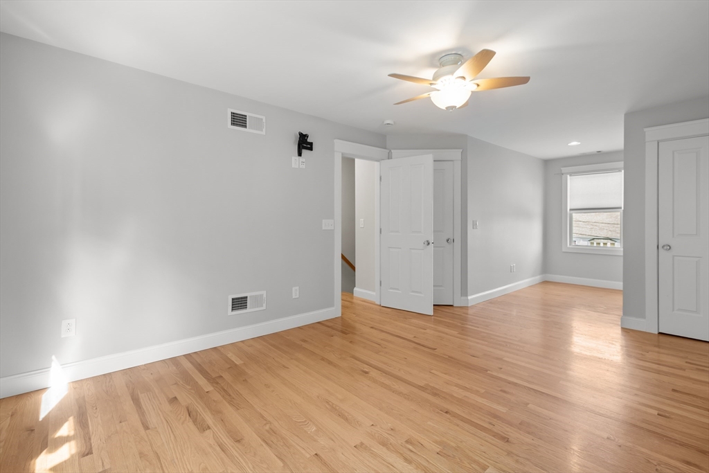 139 Durfee Road Tiverton, RI 02878 - Photo 20 of 36 Gallery Image 20