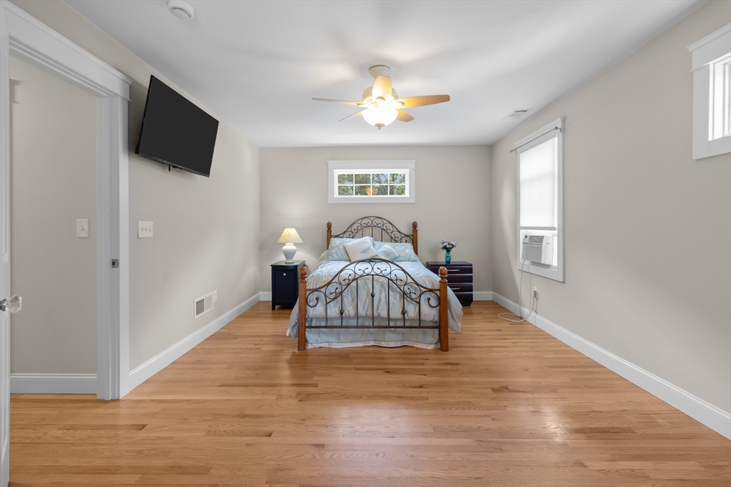 139 Durfee Road Tiverton, RI 02878 - Photo 21 of 36 Gallery Image 21