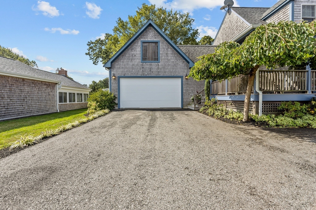 139 Durfee Road Tiverton, RI 02878 - Photo 34 of 36 Gallery Image 34