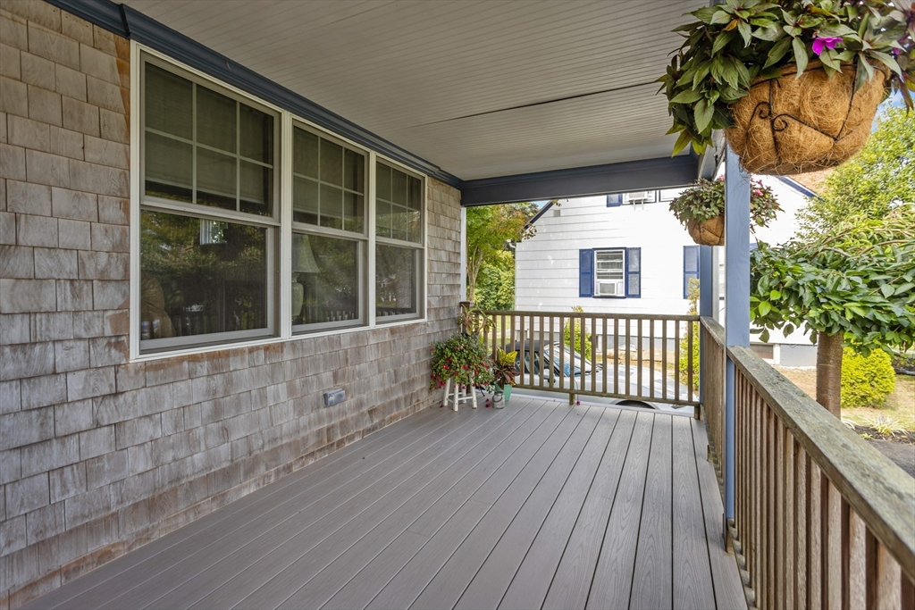 139 Durfee Road Tiverton, RI 02878 - Photo 35 of 36 Gallery Image 35