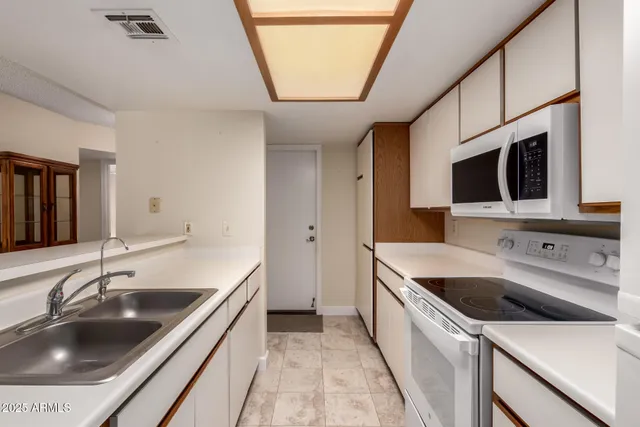 $289,000 | 1021 South Greenfield Road, Unit 1194, Mesa, AZ 85206