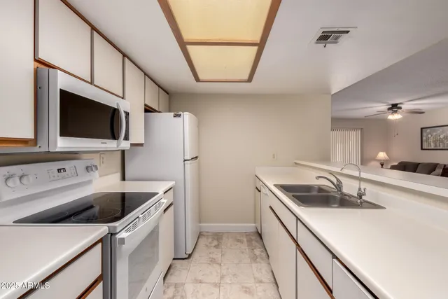 $289,000 | 1021 South Greenfield Road, Unit 1194, Mesa, AZ 85206