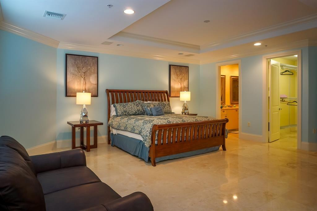 3035 Riomar Street Fort Lauderdale, FL 33304 - Photo 19 of 27 Photo 19