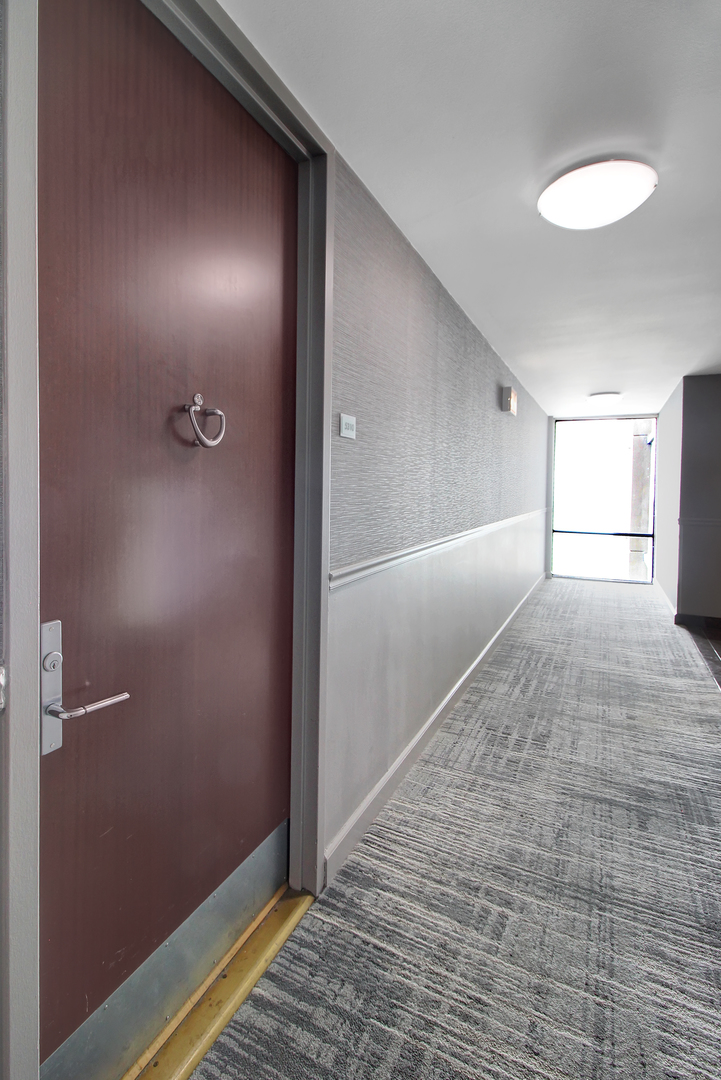 655 West Irving Park Road, Unit 5310 Chicago, IL 60613 - Photo 11 of 21 a view of empty room