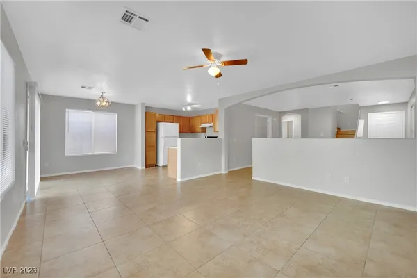 $2,100 | 6330 Cascade Run Avenue, Las Vegas, NV 89142