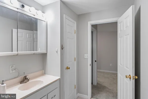 $1,800 | 10496 Neale Sound Court, Unit (BASEMENT ONLY), Gainesville, VA 20155