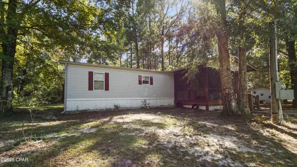 $100,000 | 696 Smokehouse Lake Road, Ponce de Leon, FL 32455