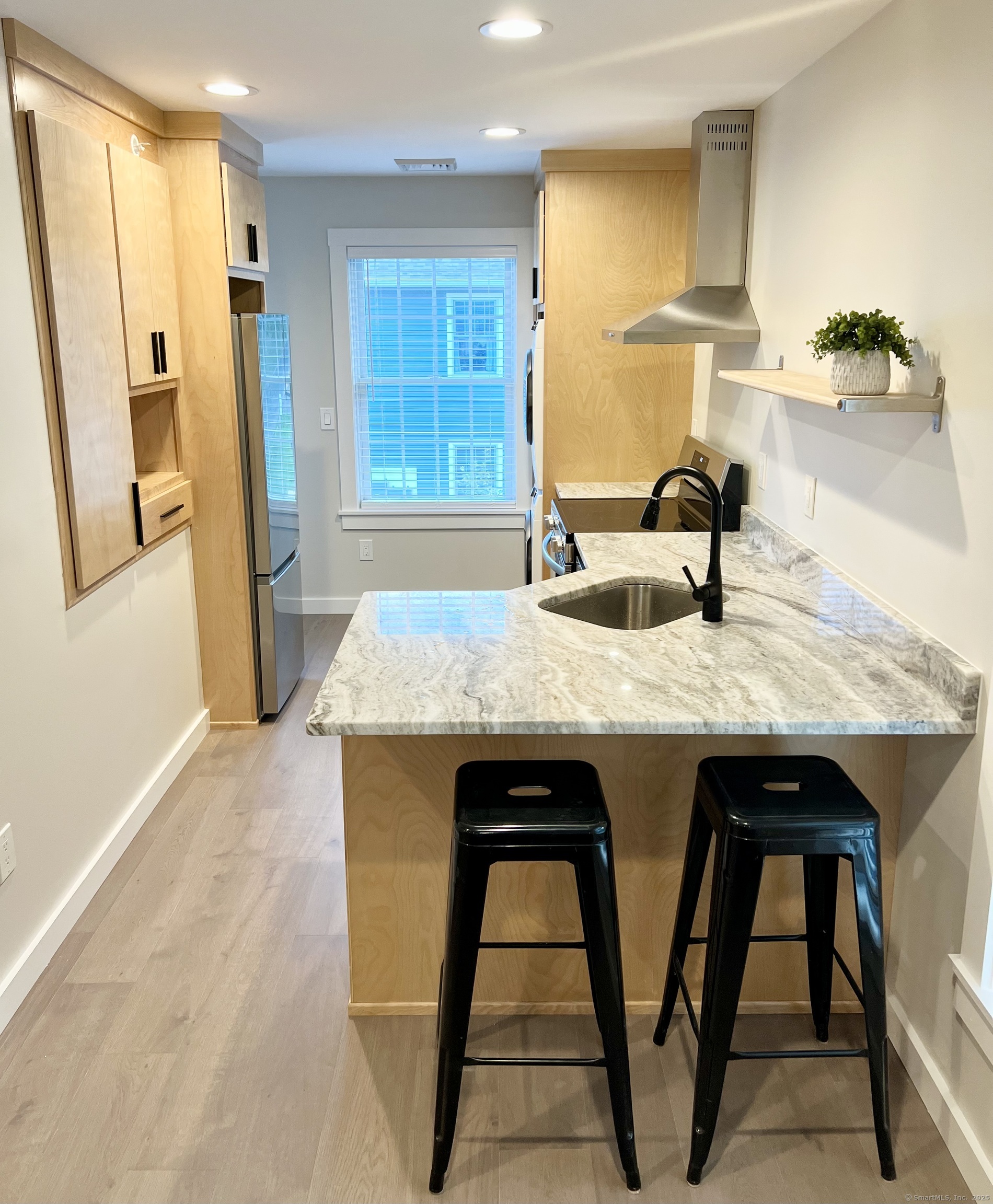 179 Butternut Street, Unit F Middletown, CT 06457 - Photo 12 of 40