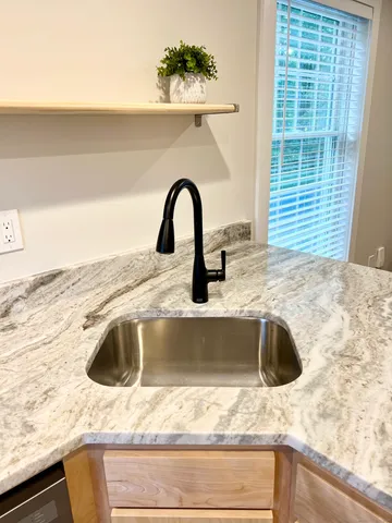 $1,950 | 179 Butternut Street, Unit F, Middletown, CT 06457