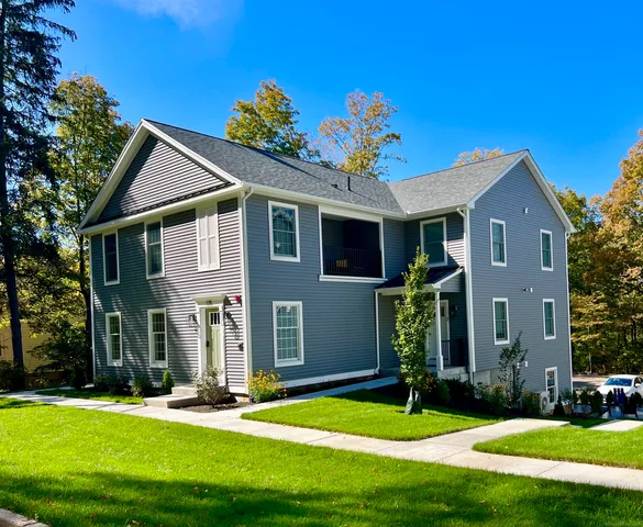 $1,950 | 179 Butternut Street, Unit F, Middletown, CT 06457