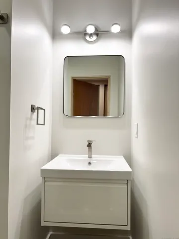 $1,950 | 179 Butternut Street, Unit F, Middletown, CT 06457