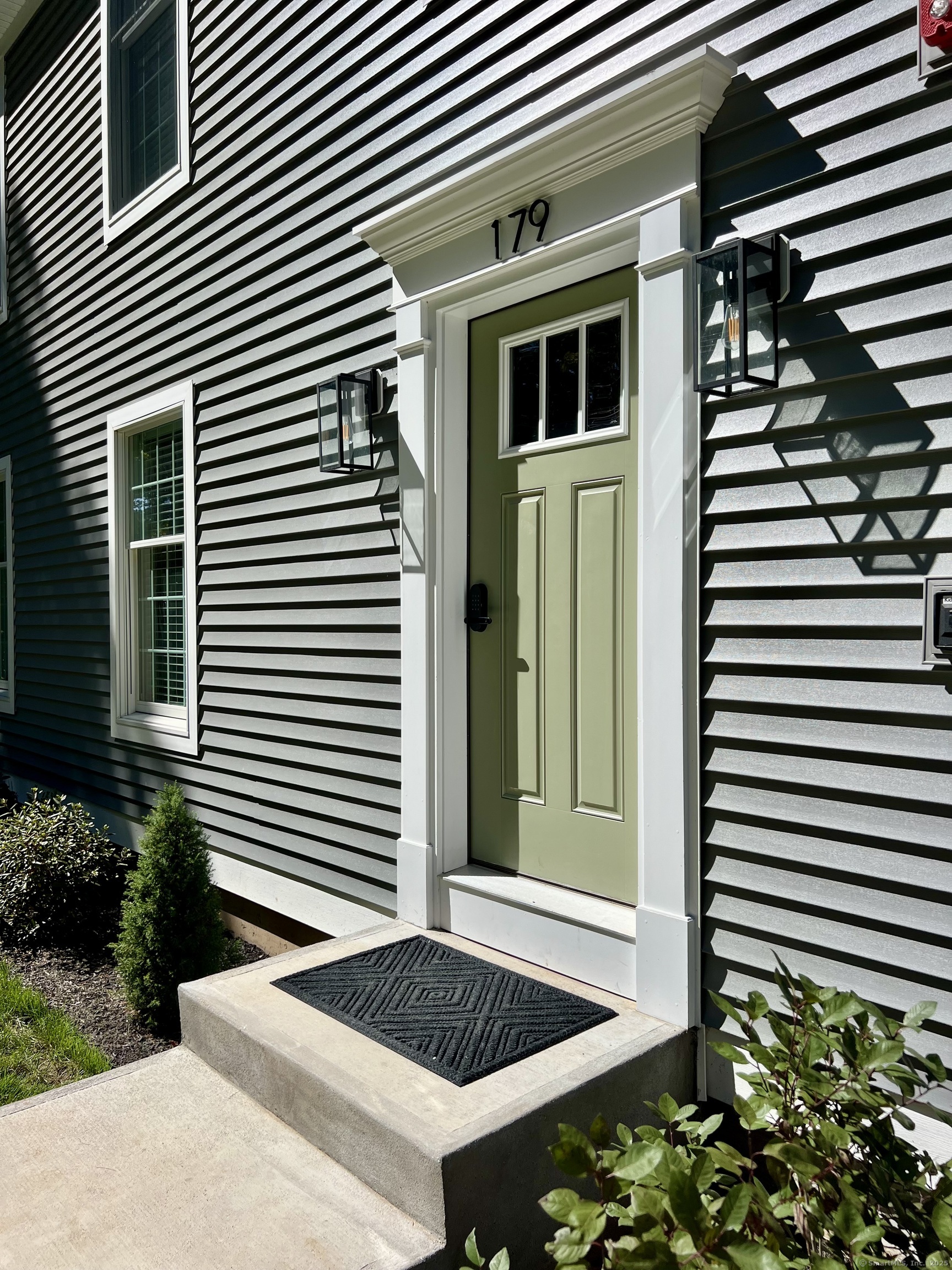 179 Butternut Street, Unit F Middletown, CT 06457 - Photo 32 of 40