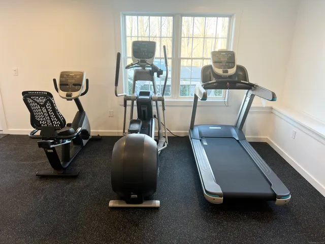 $1,950 | 179 Butternut Street, Unit F, Middletown, CT 06457