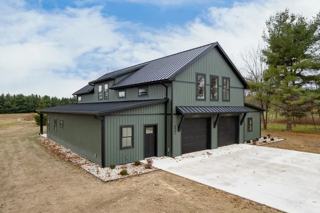 $699,900 | 6952 East E Avenue, Richland, MI 49083