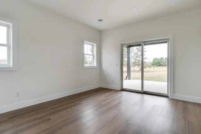 $699,900 | 6952 East E Avenue, Richland, MI 49083