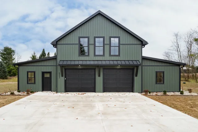 $699,900 | 6952 East E Avenue, Richland, MI 49083