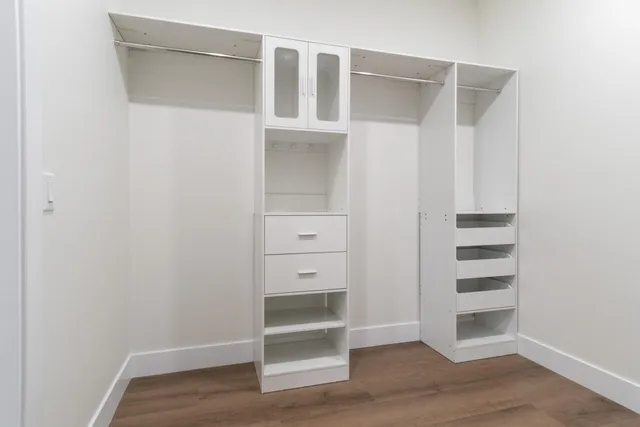 $699,900 | 6952 East E Avenue, Richland, MI 49083