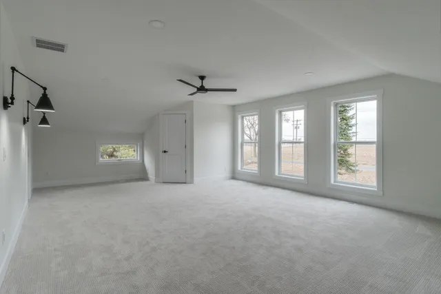 $699,900 | 6952 East E Avenue, Richland, MI 49083